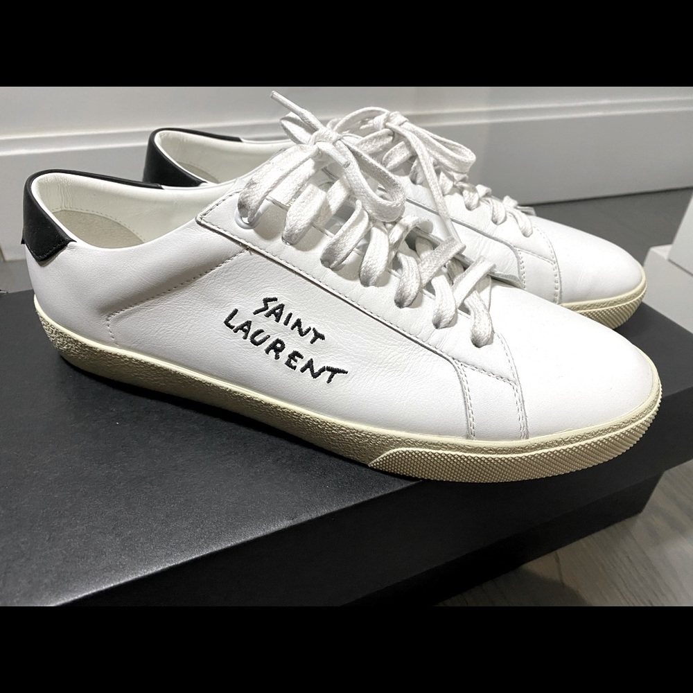 Saint Laurent Signature Low Top Sneakers